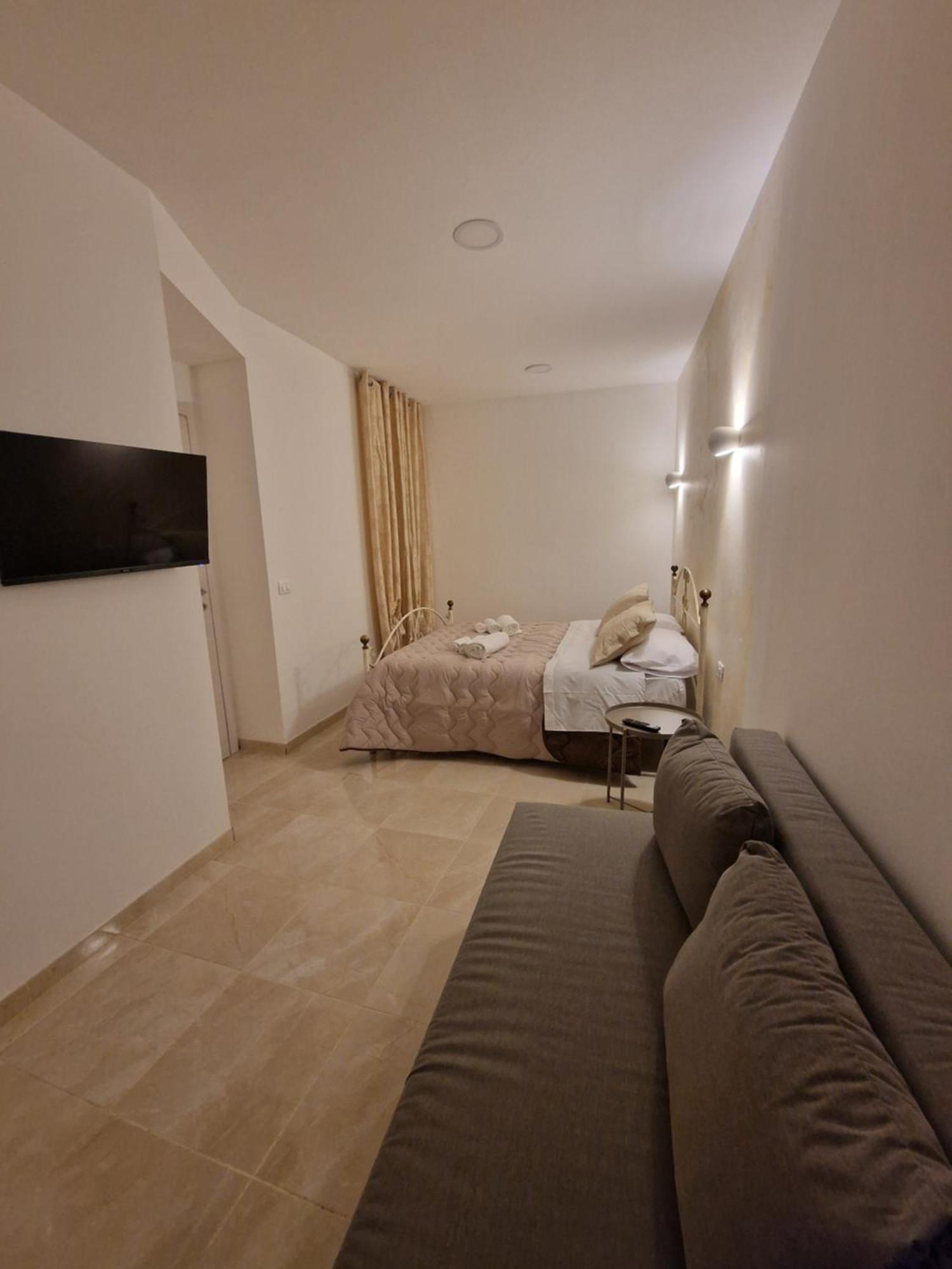 House In The Castle Via Gramignani N 35 *